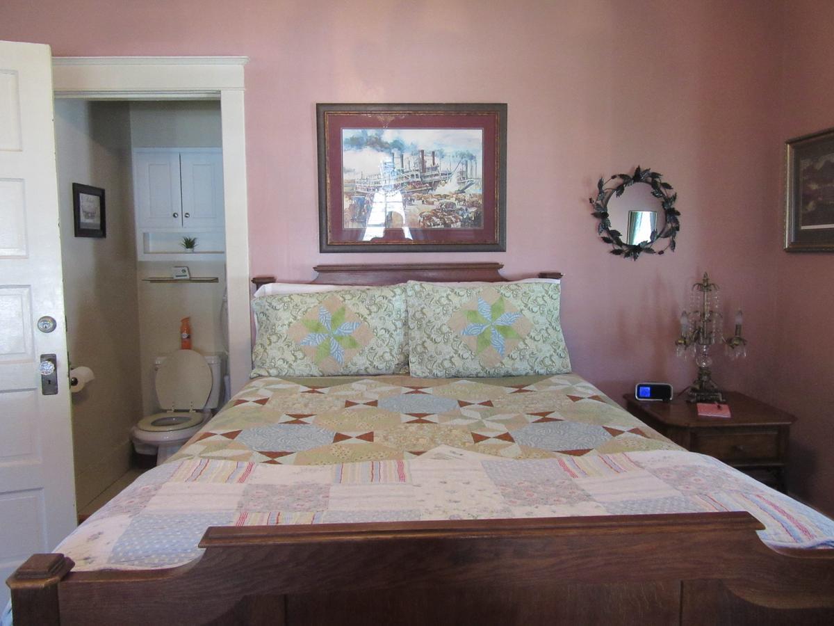 The Carriage House Bed & Breakfast Jefferson Exterior photo